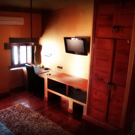 Country house Almazara De San Pedro *